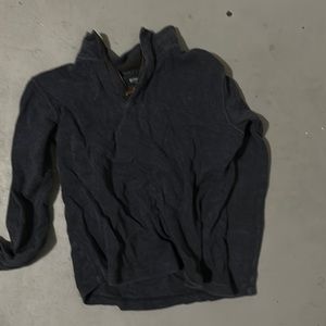 Long sleeve pullover